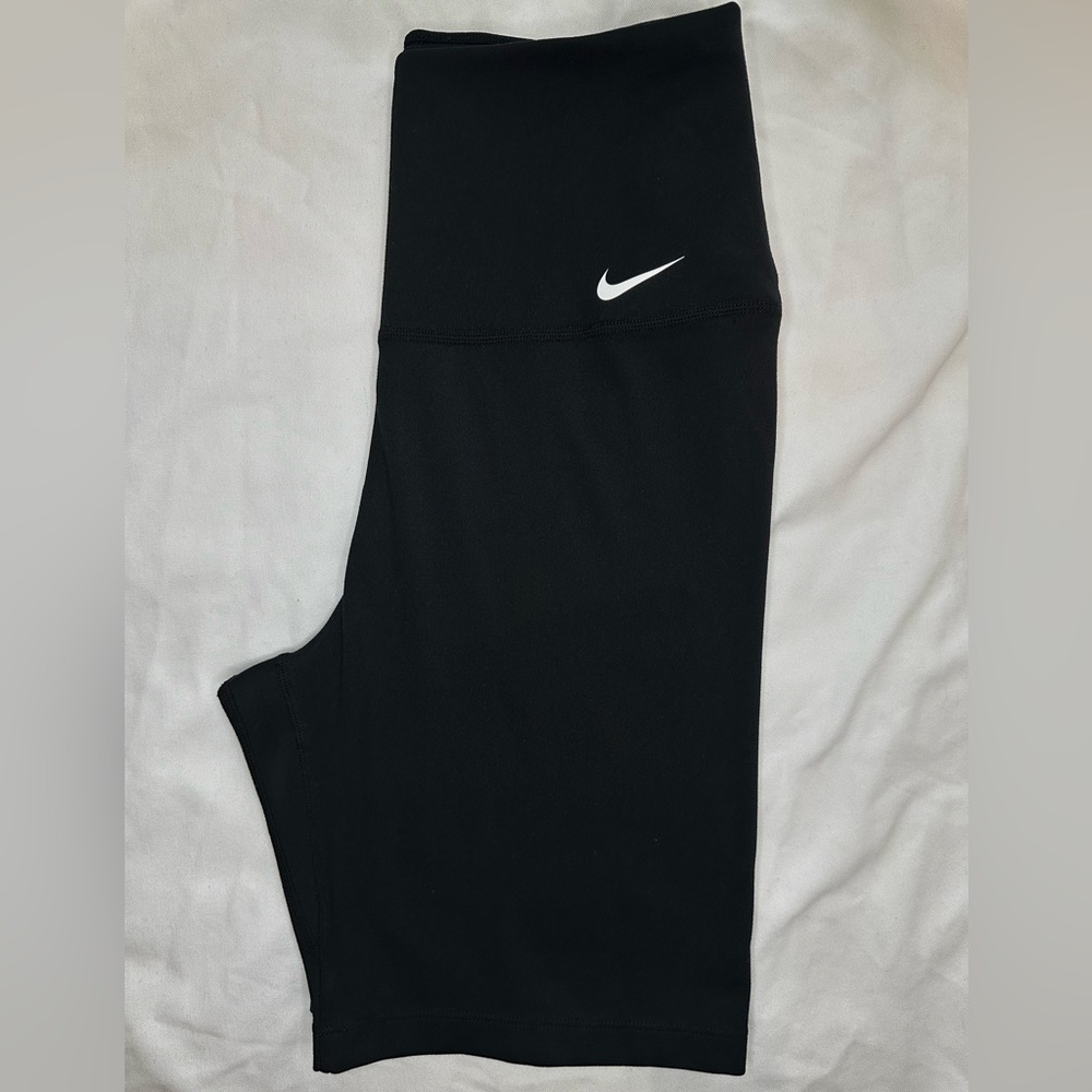 Nike Dri-FIT Women’s Black Biker Shorts High Rise Athletic Size Small